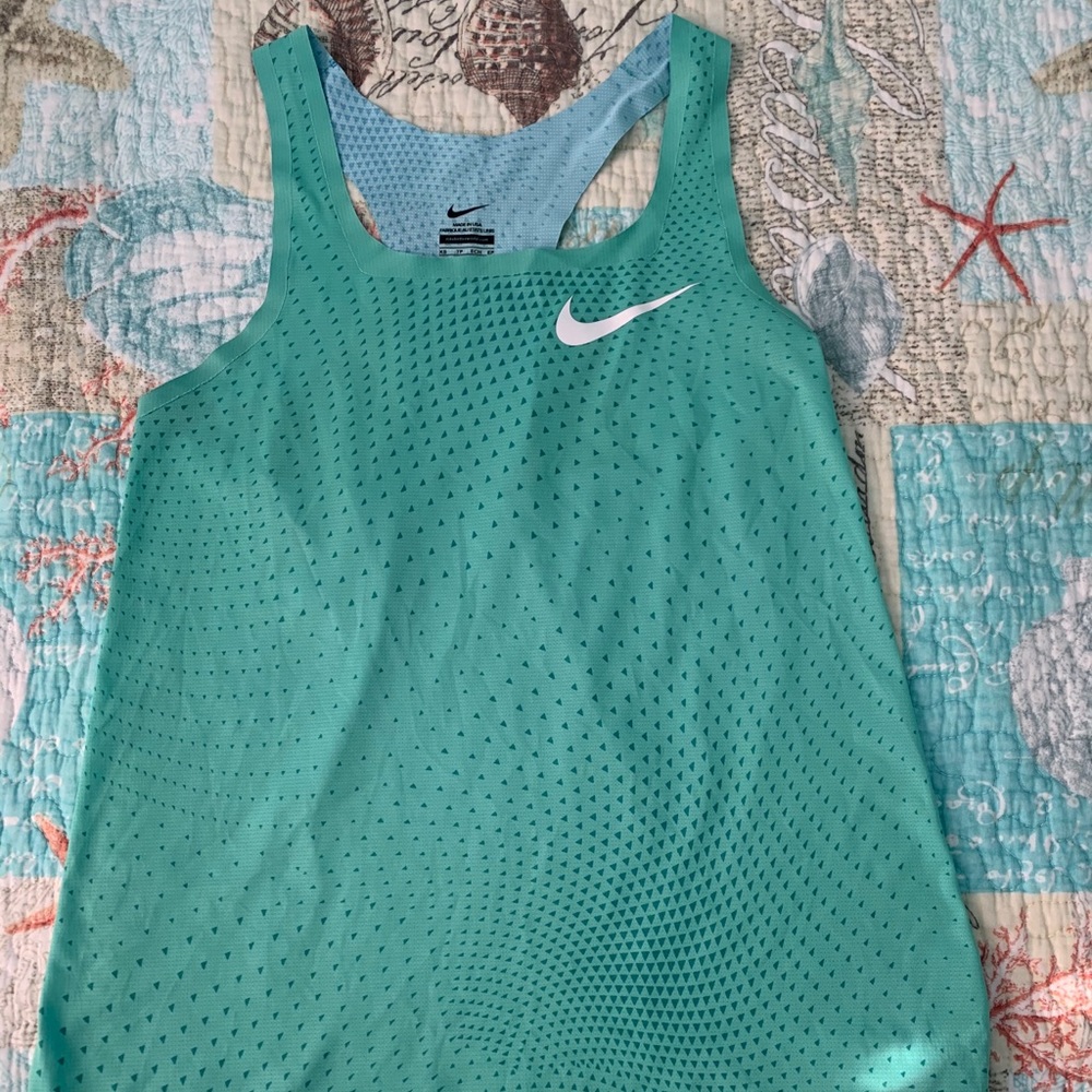 nike tank